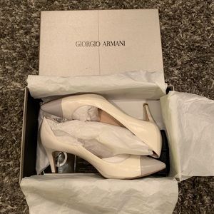 Giorgio Armani Perla + Bianco Pumps